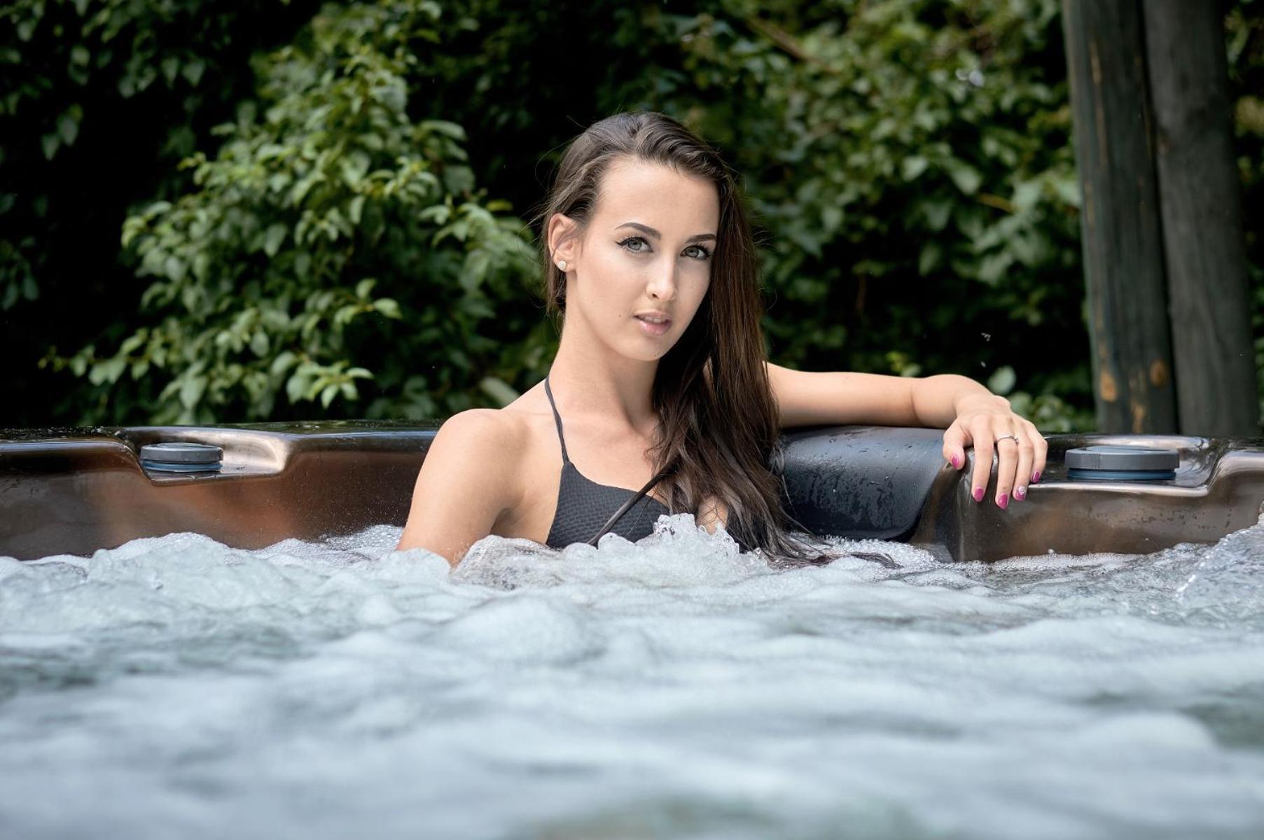 Somogy Kertje Üdülőfalu és Étterem Bonnya Esterno foto